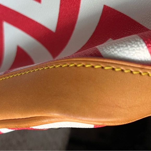 Dooney & Bourke Red Chevron Tote Bag - Picture 12 of 16